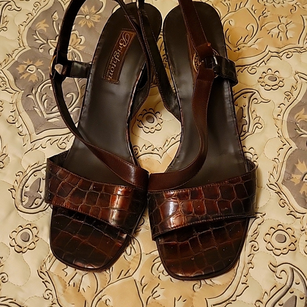 Brighton sandals size 9